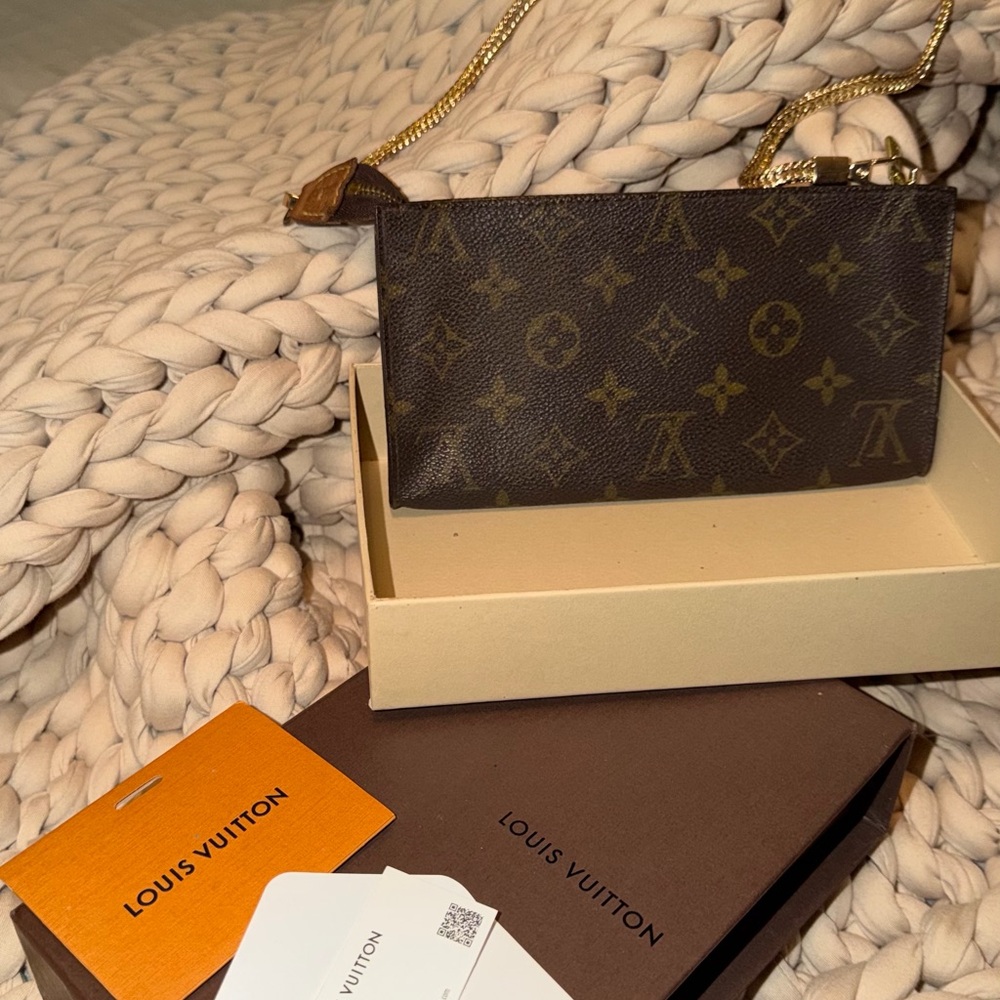 Louis Vuitton Monogram Brown Clutch with Gold Chain